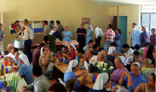 Mealtime at Ministers' Meeting