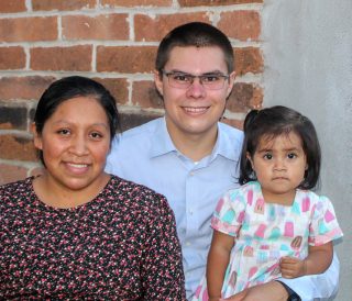 Justin and Kayla Flamenco are from Creston, British Colombia. Justin serves as lay pastor in La Sorpresa